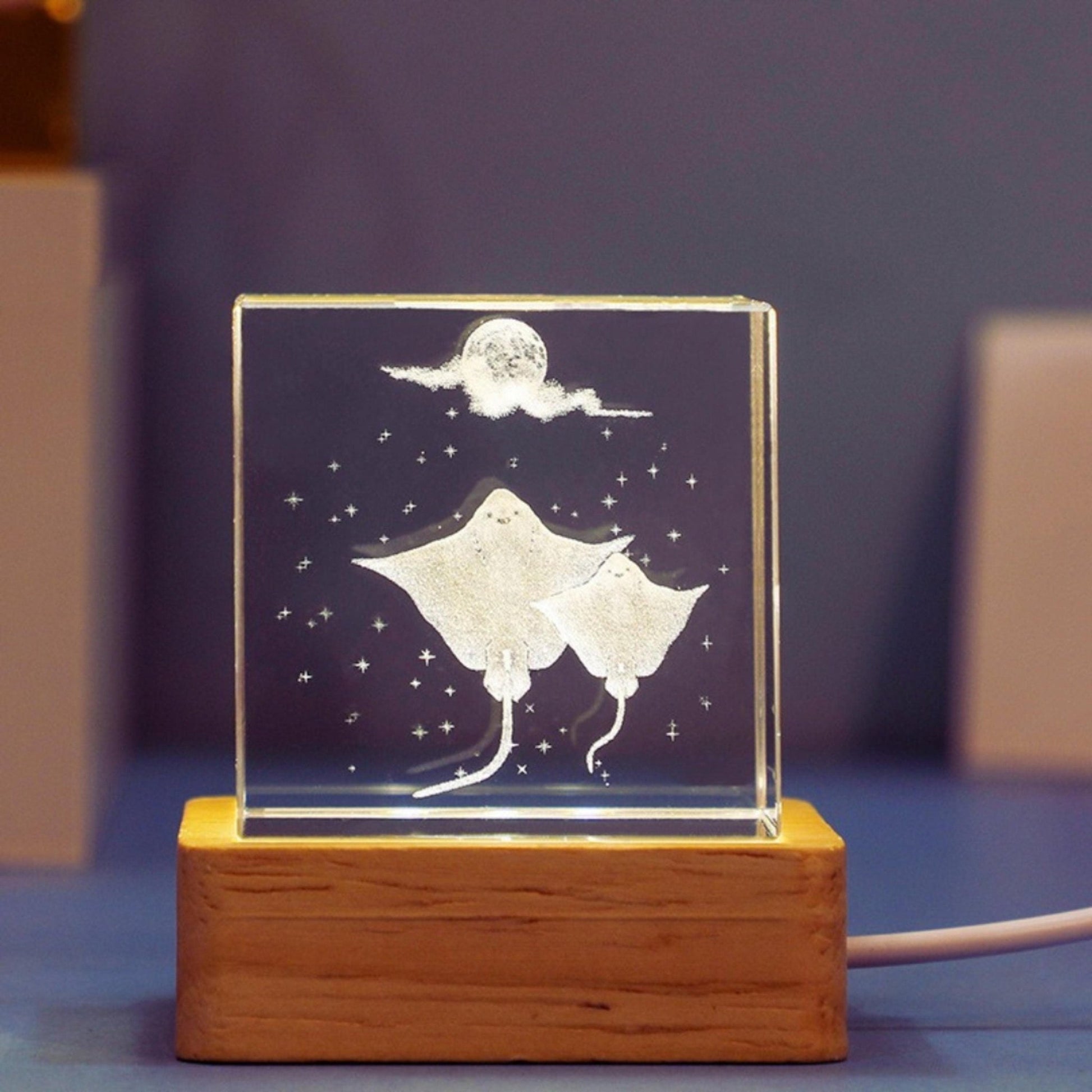 Aquatic Crystal Cube Lamp (Warm Light) - Space Mesmerise - Space Gifts | Lamps | Statues | Home Decor