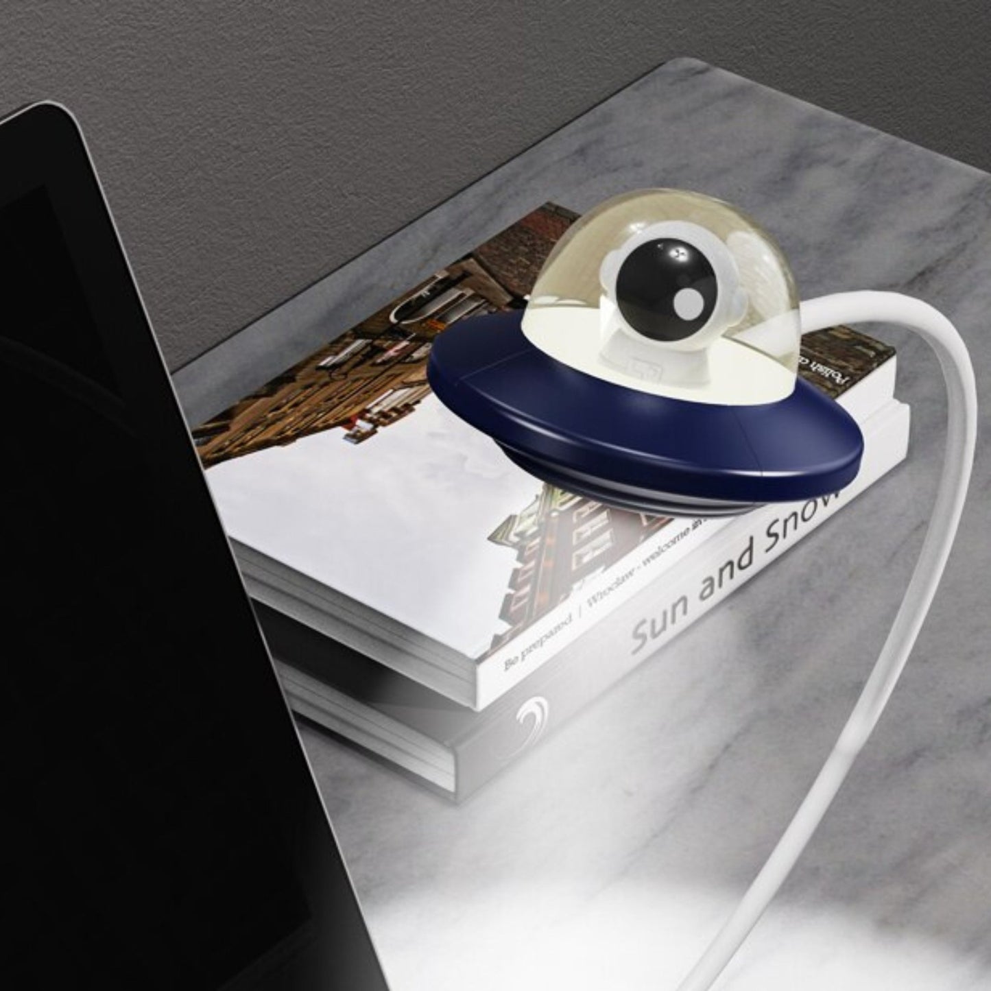 Astronaut and UFO USB Lamp - Space Mesmerise - Space Gifts | Lamps | Statues | Home Decor