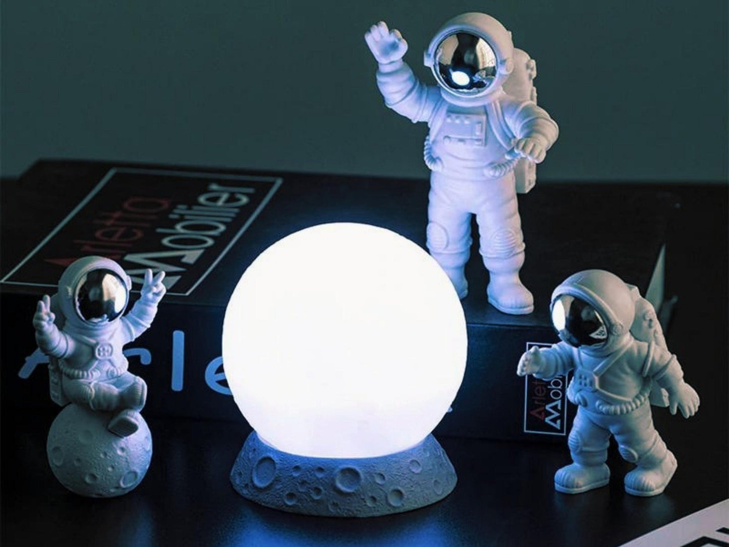 Astronaut Crew and Moon Lamp Set - Space Mesmerise - Space Gifts | Lamps | Statues | Home Decor