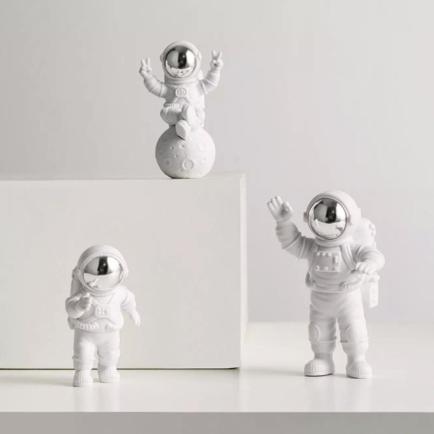 Astronaut Crew and Moon Lamp Set - Space Mesmerise - Space Gifts | Lamps | Statues | Home Decor