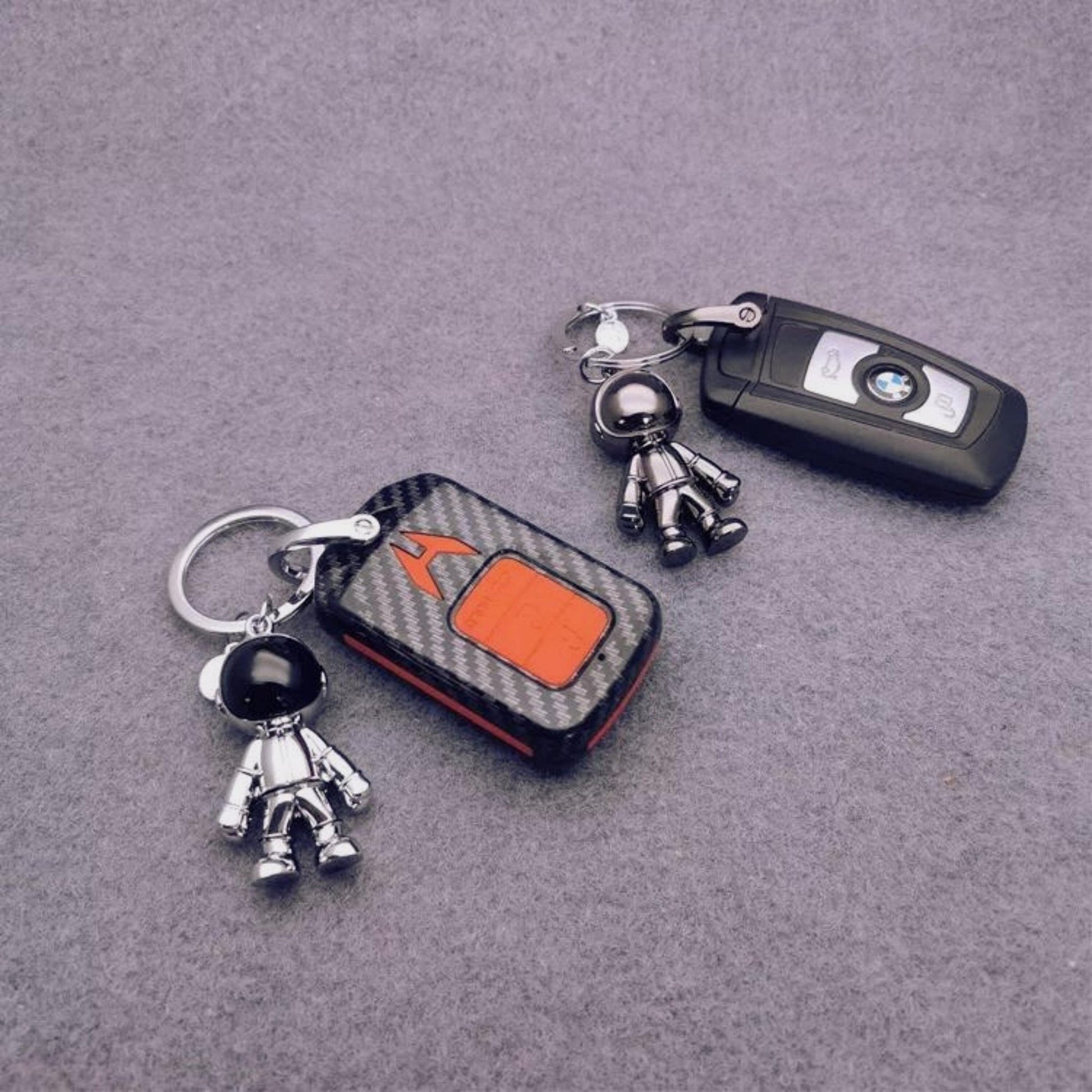 Astronaut Minimalist Keychain - Space Mesmerise - Space Gifts | Lamps | Statues | Home Decor