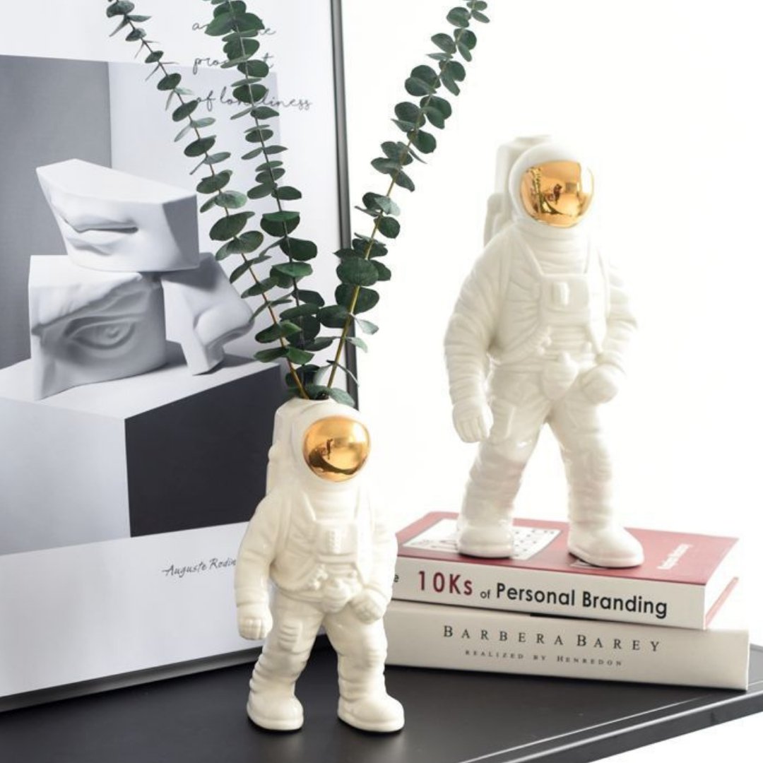 Ceramic Astronaut Vase - Space Mesmerise - Space Gifts | Lamps | Statues | Home Decor