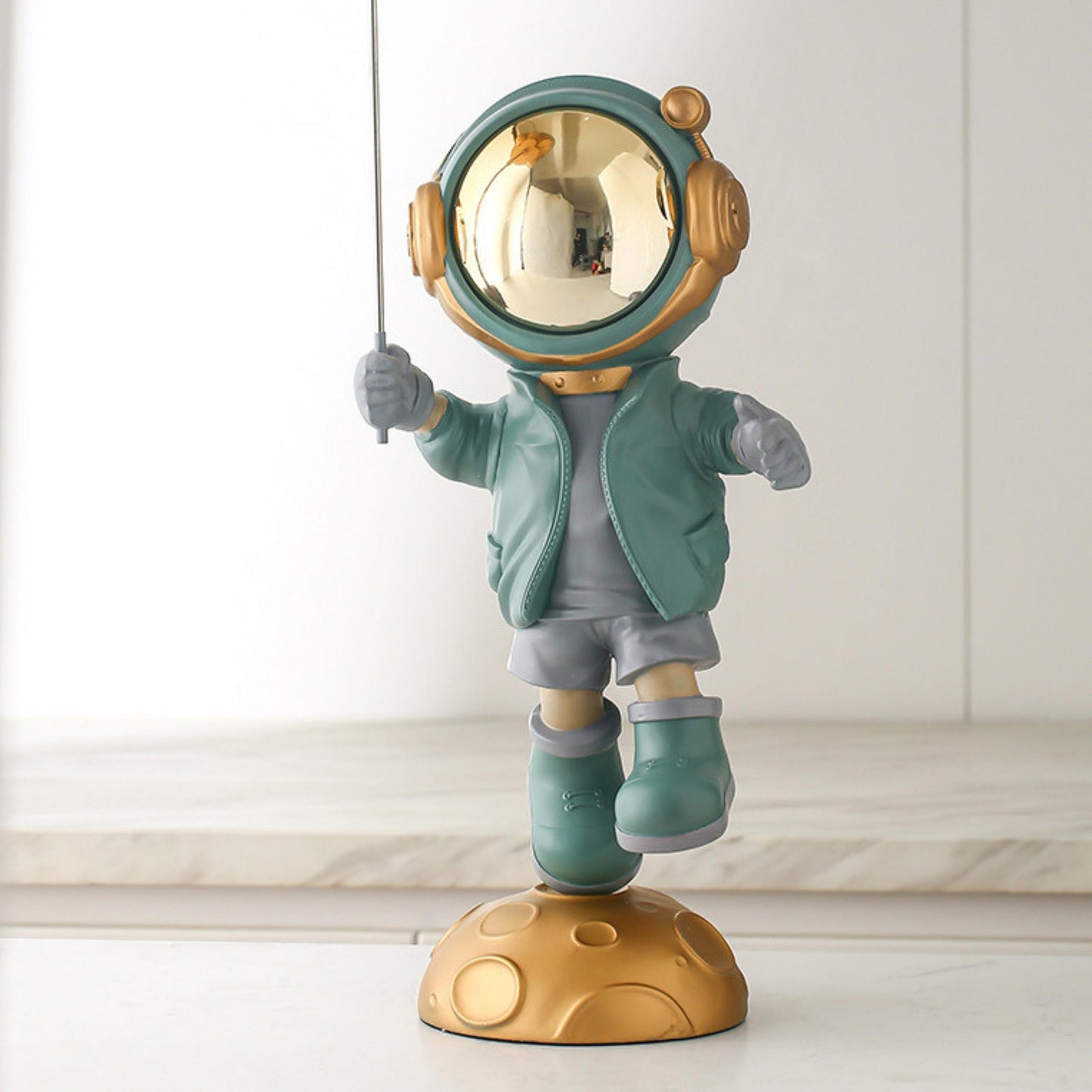 Astronaut Holding a Rocket Balloon Statue - Space Mesmerise - Space Gifts | Lamps | Statues | Home Decor