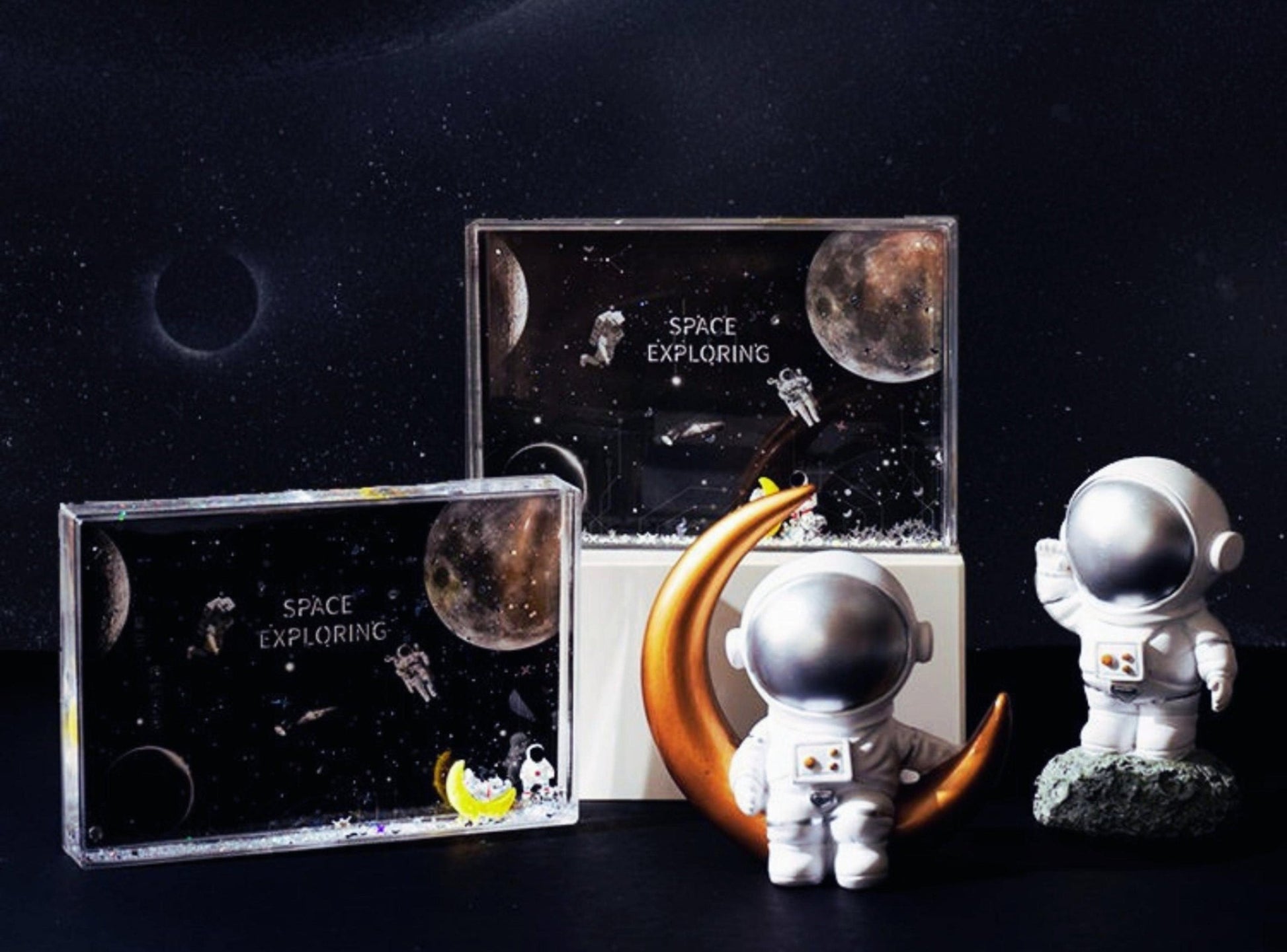 Snow Globe Photo Frame - Space Mesmerise - Space Gifts | Lamps | Statues | Home Decor