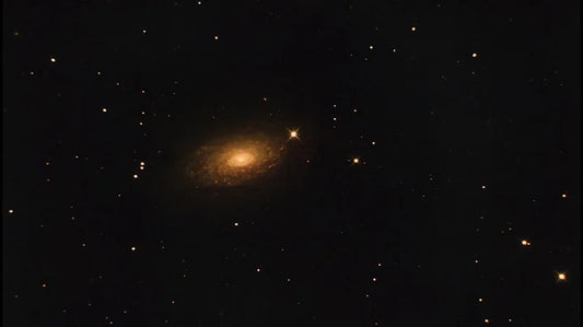 Exploring the Beauty of The Sunflower Galaxy: A Bright Spiral