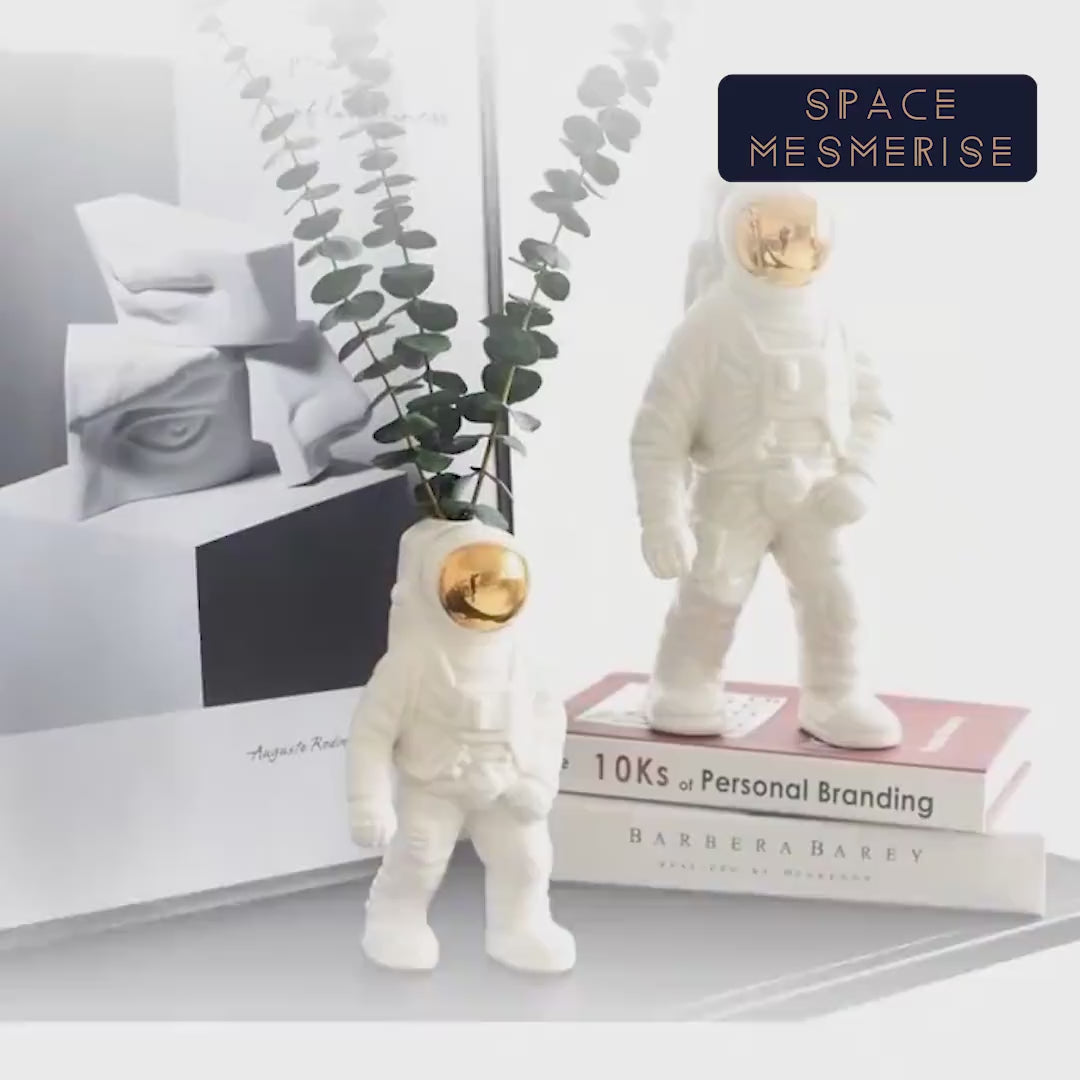 Minimalist Astronaut Vase, Ceramic Vase, Nordic Astronaut Decor | Space Decor, Space Gift | Space Mesmerise